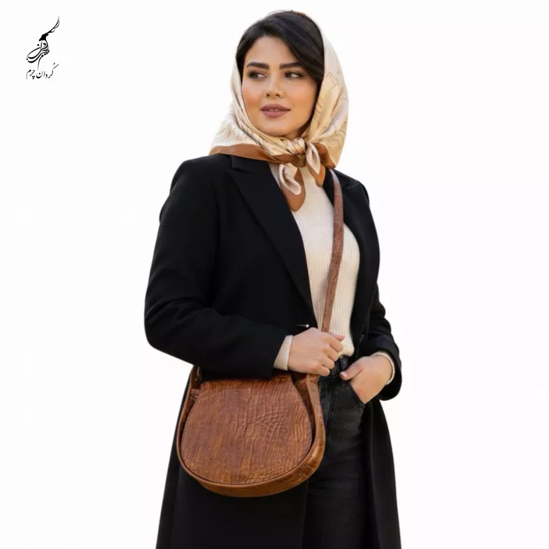کیف دوشی زنانه چرم کروکدیل مدل سارین