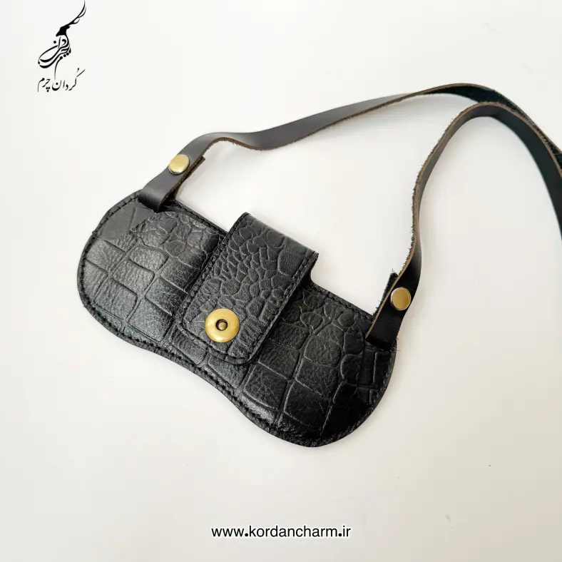اکسسوری چرمی مینیمال